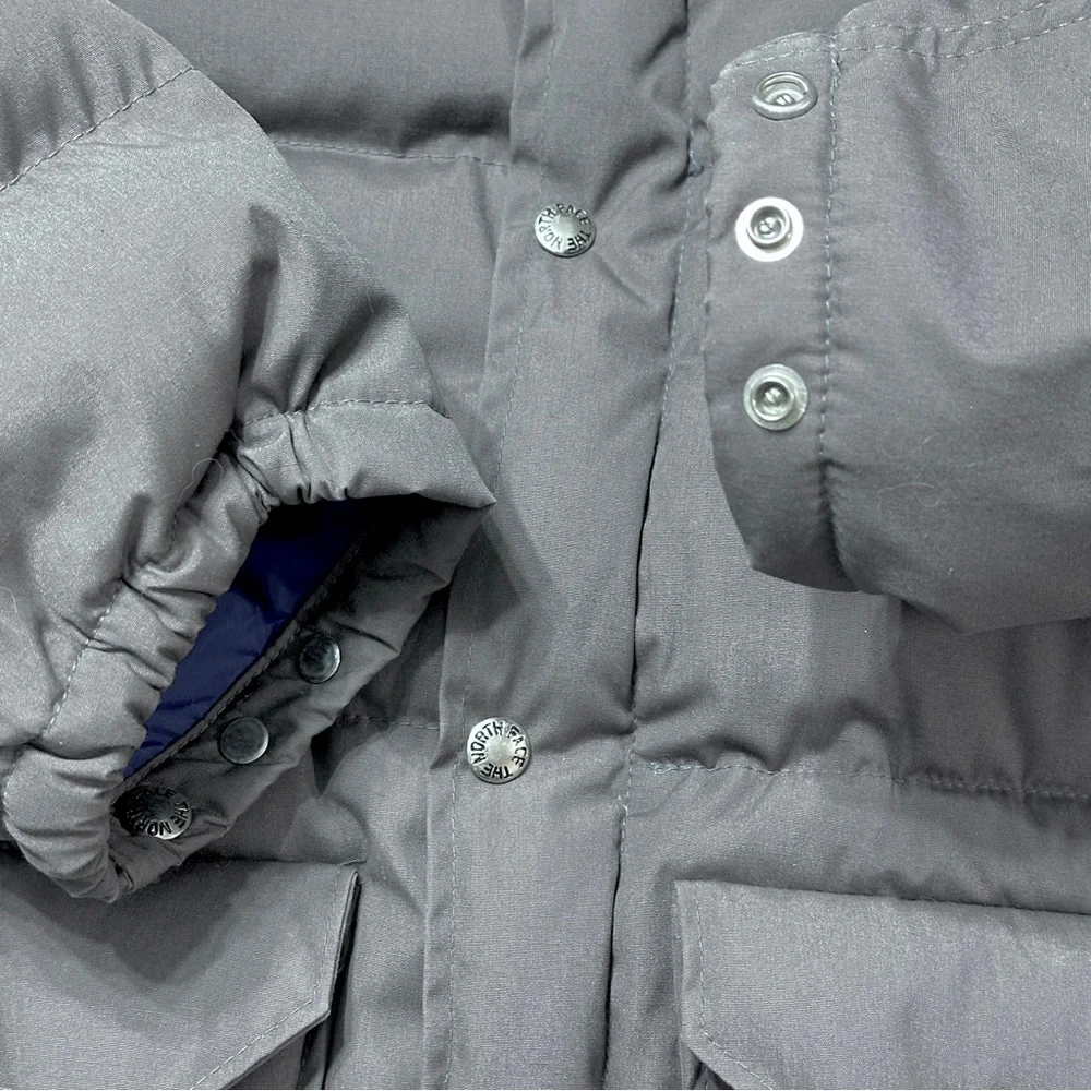 The North Face Vintage Grey Down/Duvet Sierra Hooded Parka Jacket In Size L